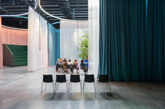 How Can Custom Curtains Innovate Co-Working Spaces?