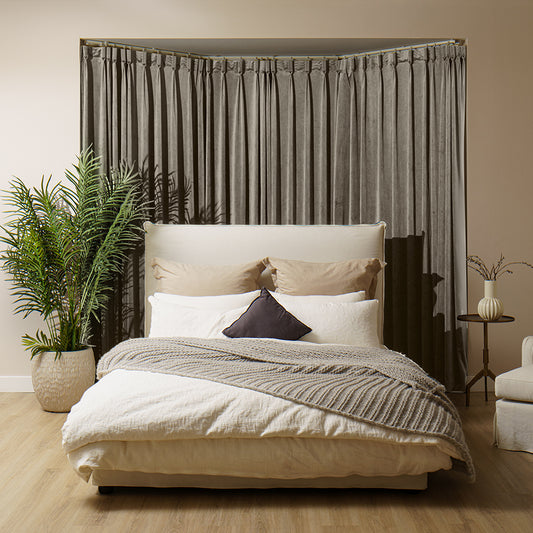 Lydia Velvet Curtains & Drapes Pleated - VeilVeil